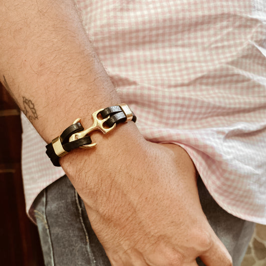 Pulsera de cuerina con ⚓️