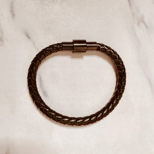 Pulsera de cuerina sencilla