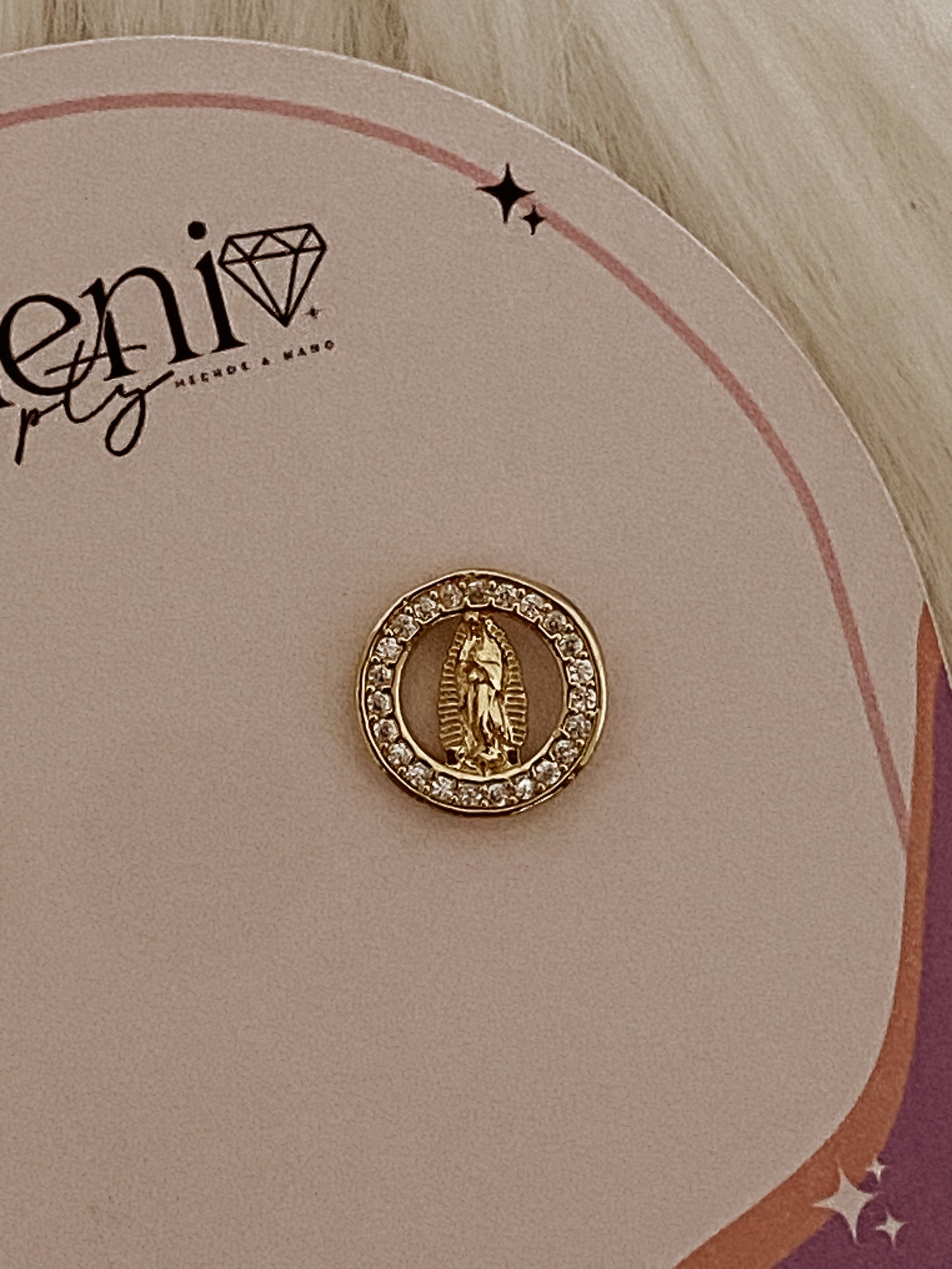 Virgensita Studs