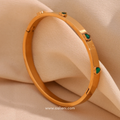 Esmeralda Hearts Bangle