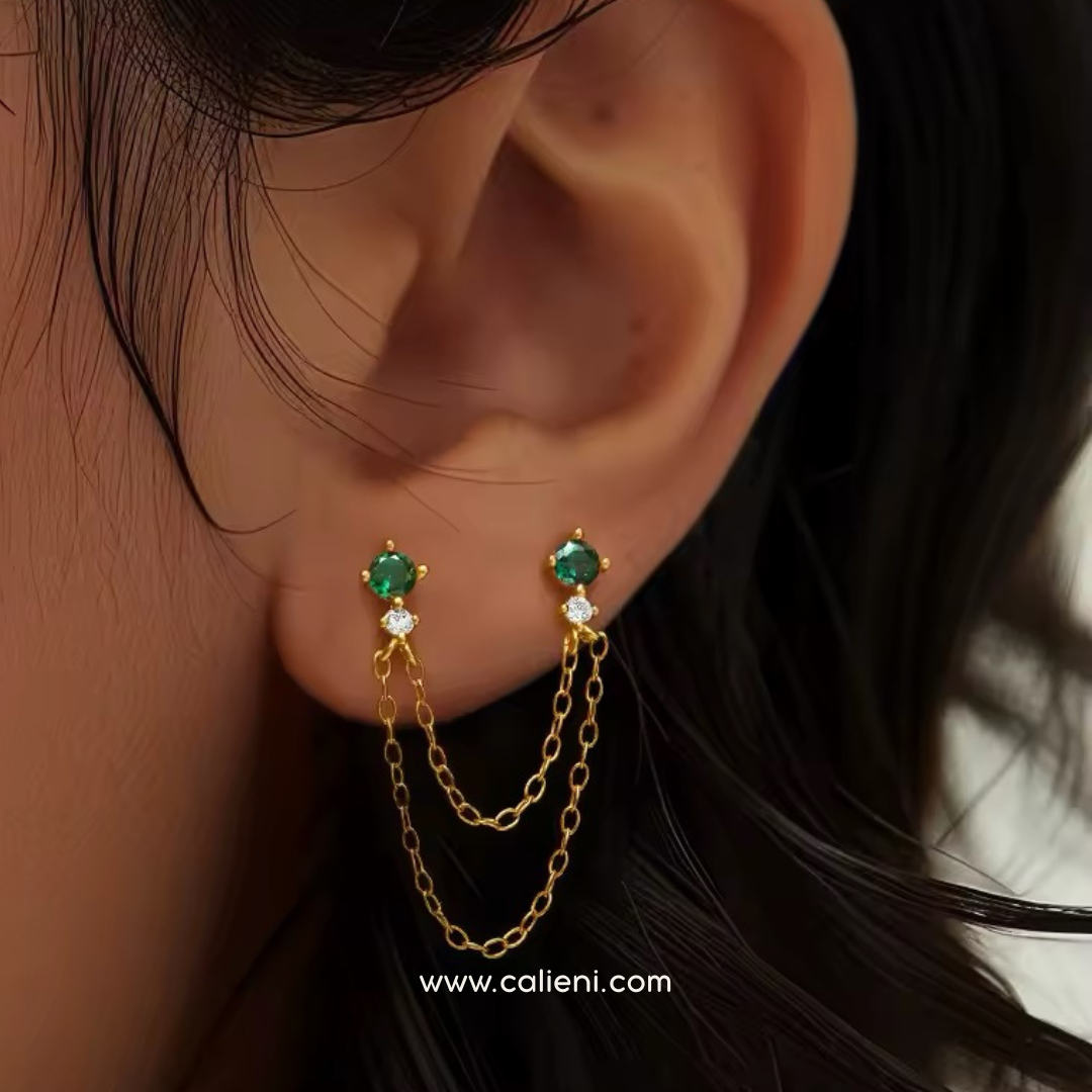 Double piercing with chain