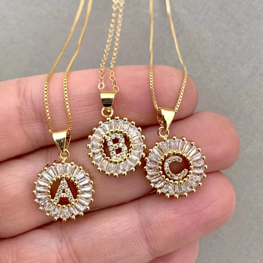 Cadena iniciales de zirconia